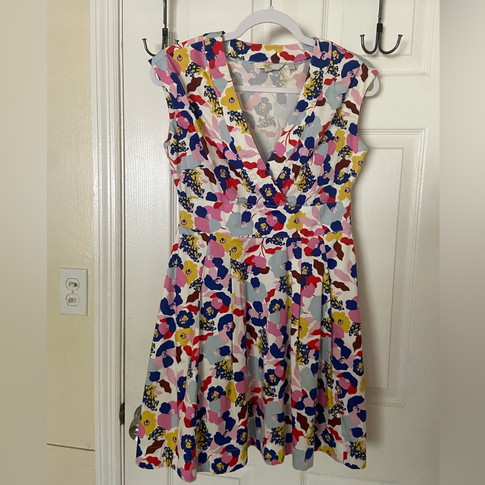 Boden Floral Dress Clemmie Fit and Flare V Neck